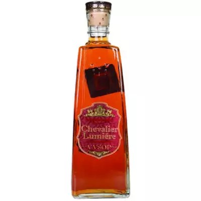 Коньяк Российский пятилетний «Chevalier Lumière VSOP» 0,5 л, 40%