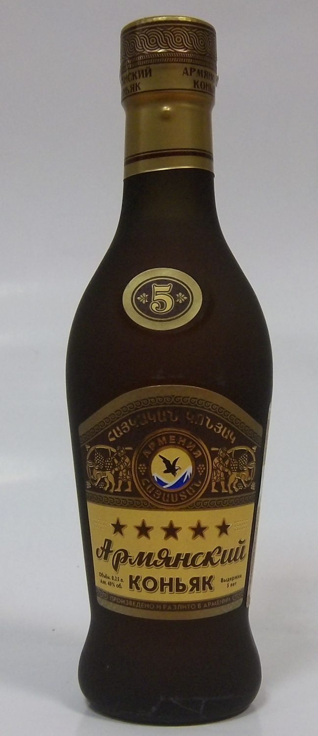 Коньяк АКЗ "Армянский" 5* 0,25л 40 %